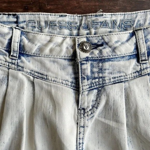 GUESS | Y2K acid wash bleached denim mini skirt - Picture 3 of 10